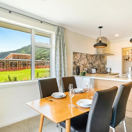 Matenga Townhouse - Waikanae Holiday Home Luaran gambar
