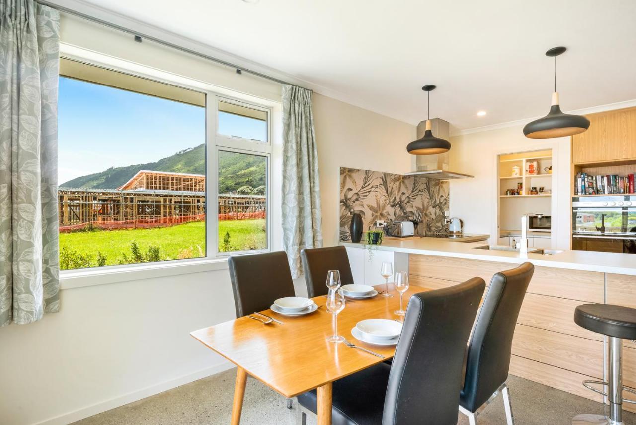 Matenga Townhouse - Waikanae Holiday Home Luaran gambar