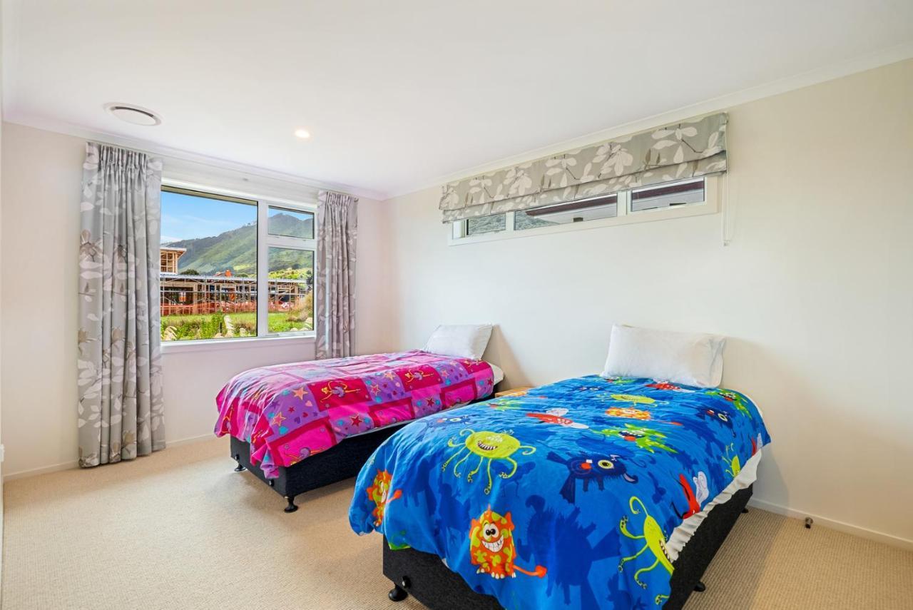 Matenga Townhouse - Waikanae Holiday Home Luaran gambar