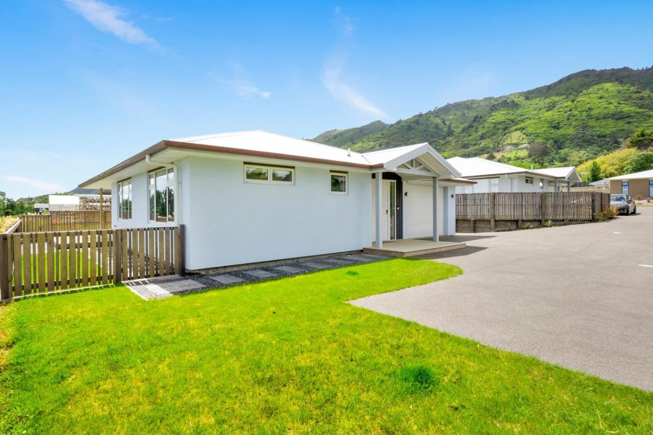 Matenga Townhouse - Waikanae Holiday Home Luaran gambar